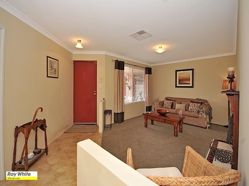 2 Heirisson Turn, Ellenbrook WA 6069