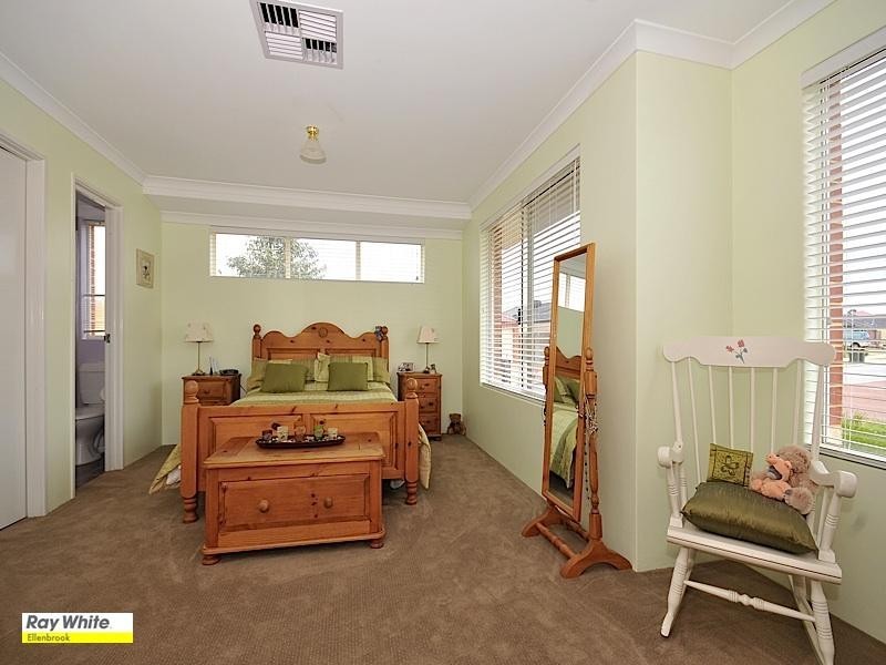 2 Heirisson Turn, Ellenbrook WA 6069