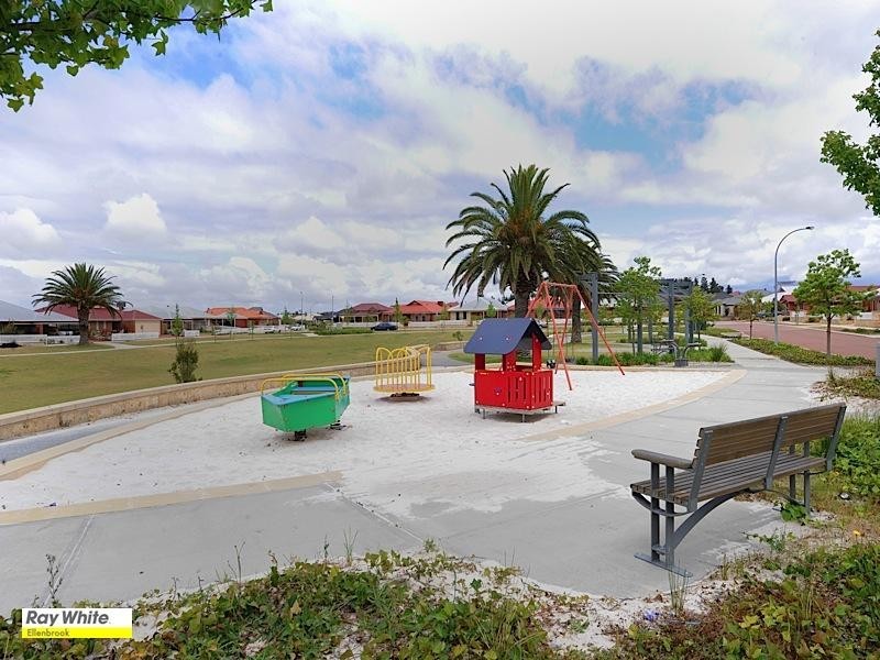 20 Birkett Circle, Ellenbrook WA 6069