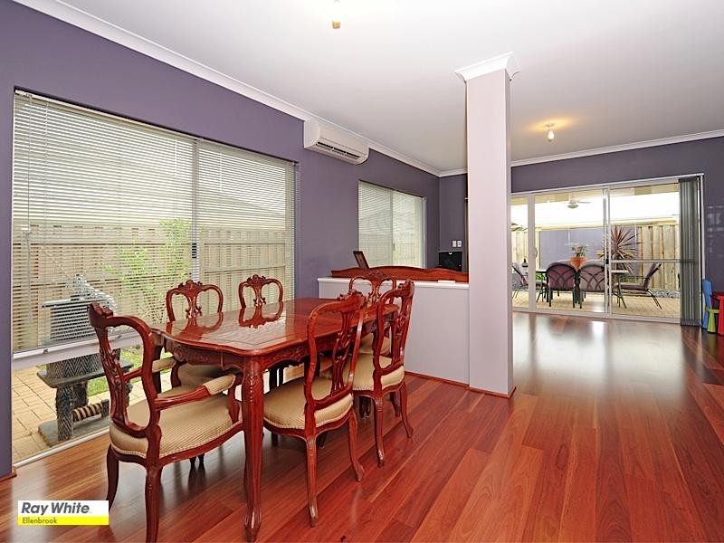 11 Redbank Drive, Ellenbrook WA 6069