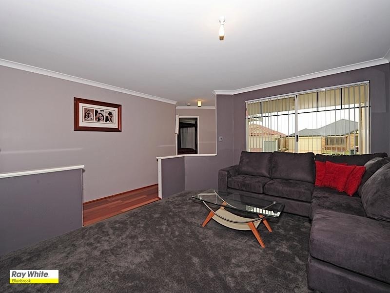 11 Redbank Drive, Ellenbrook WA 6069