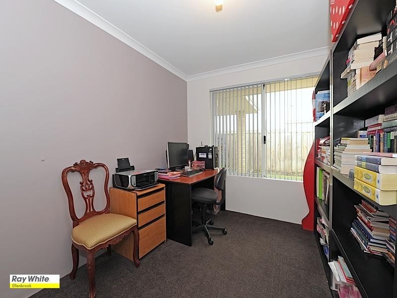 11 Redbank Drive, Ellenbrook WA 6069