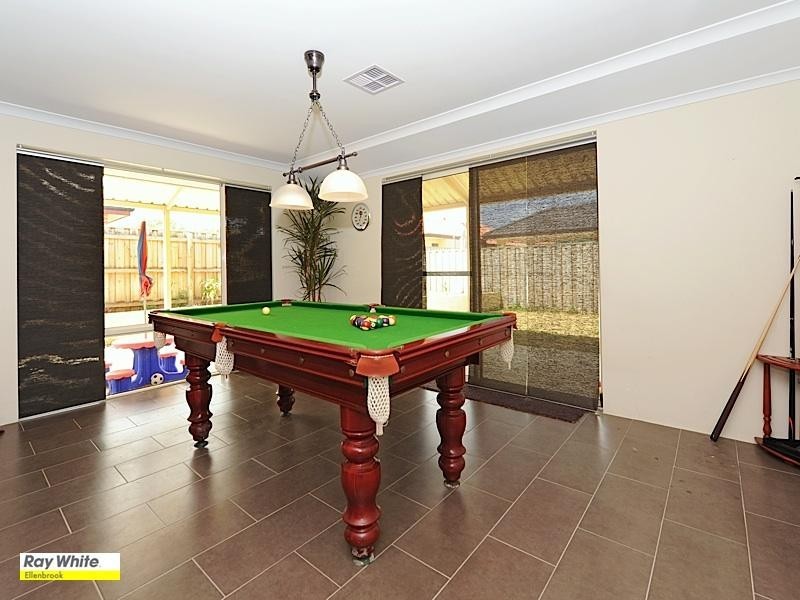 10 Turnberry Way, The Vines WA 6069