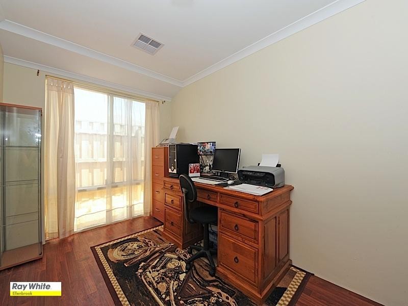 10 Turnberry Way, The Vines WA 6069