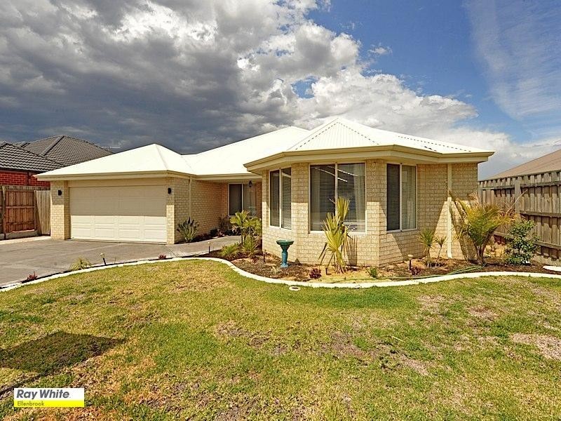 10 Turnberry Way, The Vines WA 6069