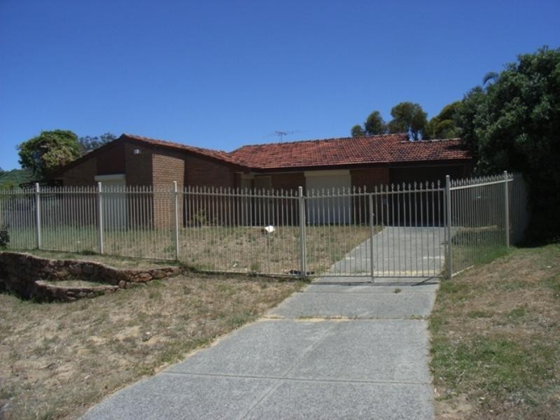 17 Saddlehill Ramble, Ballajura WA 6066