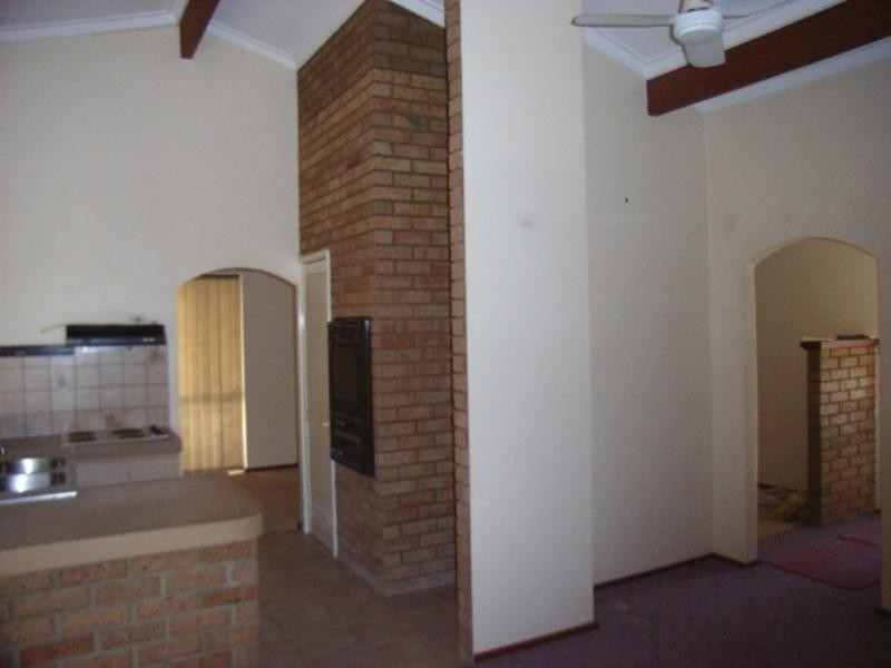 17 Saddlehill Ramble, Ballajura WA 6066