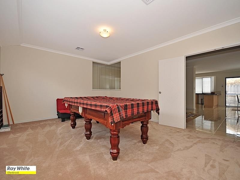 15 Thorold Avenue, Ellenbrook WA 6069