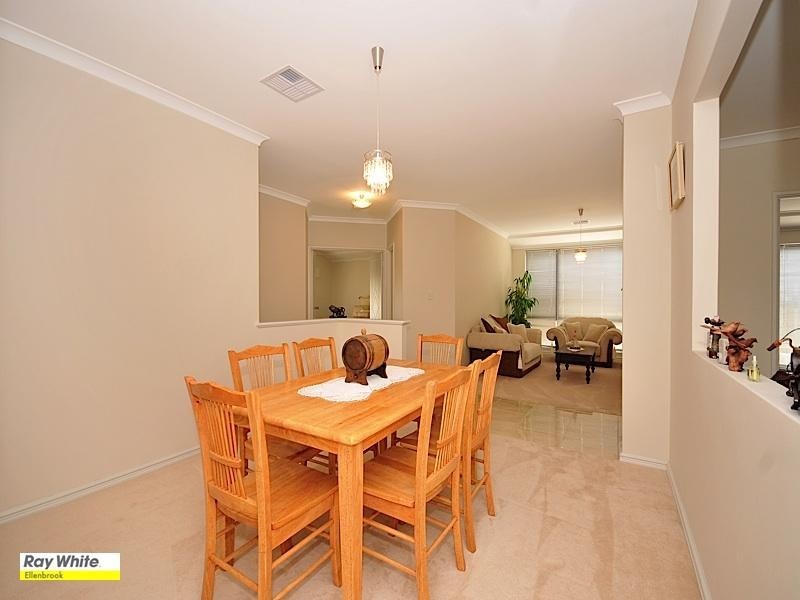 15 Thorold Avenue, Ellenbrook WA 6069