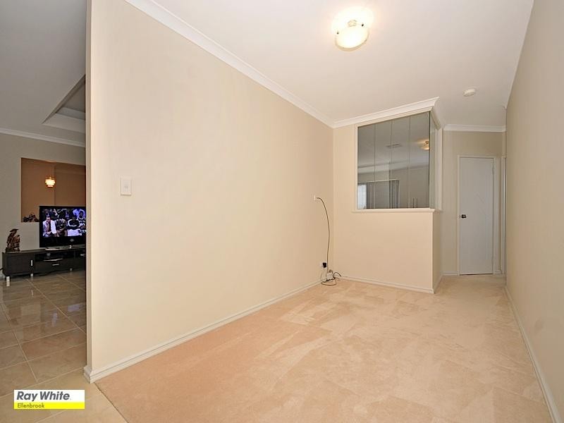 15 Thorold Avenue, Ellenbrook WA 6069