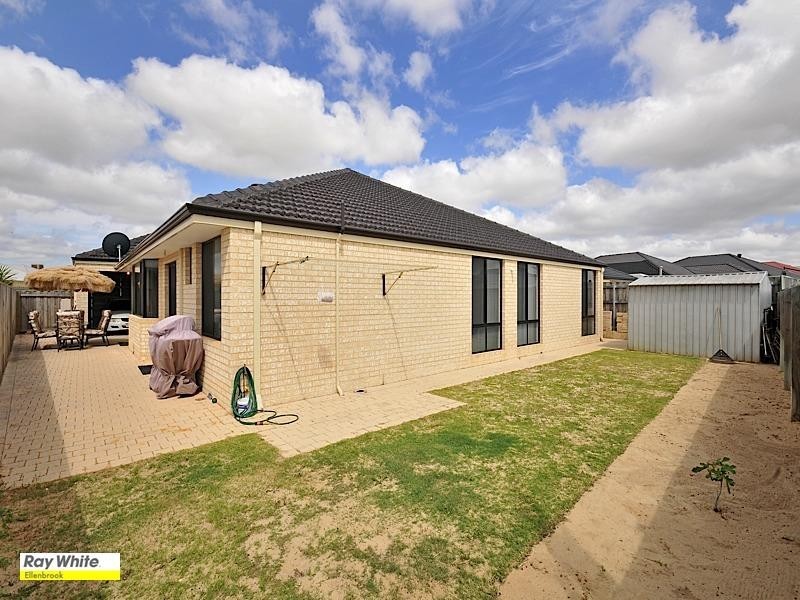 15 Thorold Avenue, Ellenbrook WA 6069