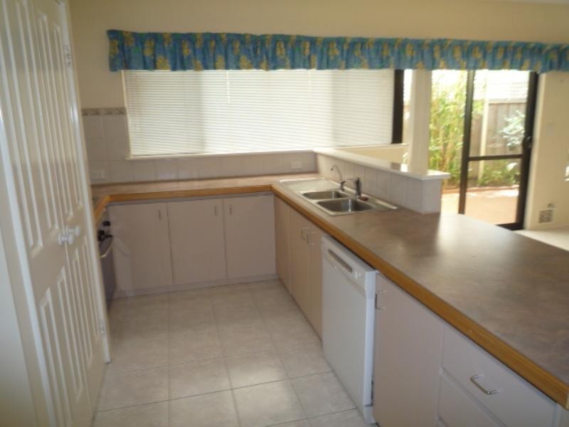 26 Santona Boulevard, Ellenbrook WA 6069