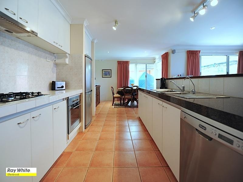 21 Kalyeeda Terrace, Ellenbrook WA 6069