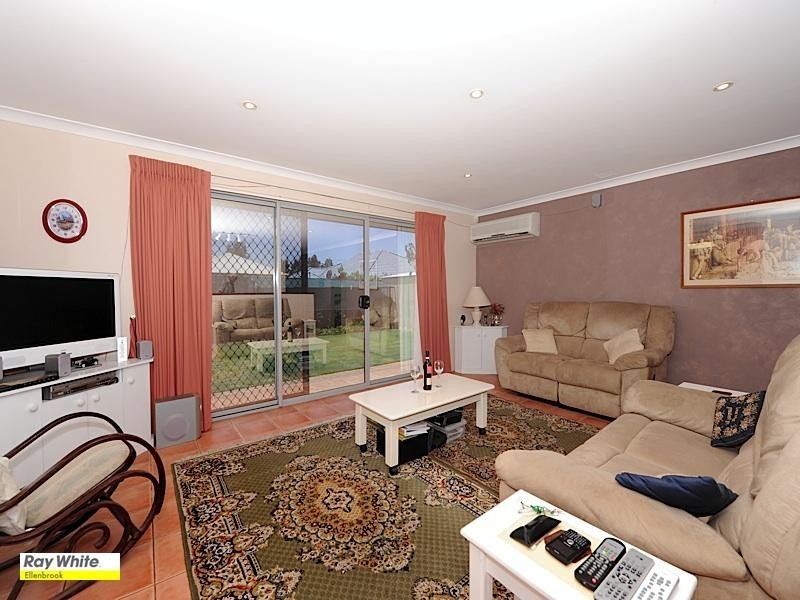 21 Kalyeeda Terrace, Ellenbrook WA 6069