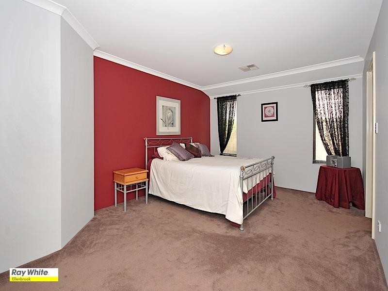 28 Lookout Circle, Ellenbrook WA 6069