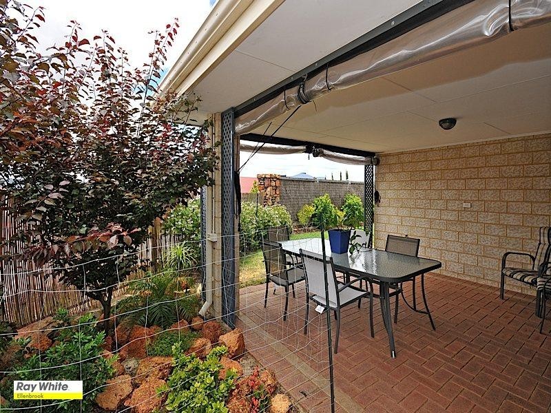 28 Lookout Circle, Ellenbrook WA 6069