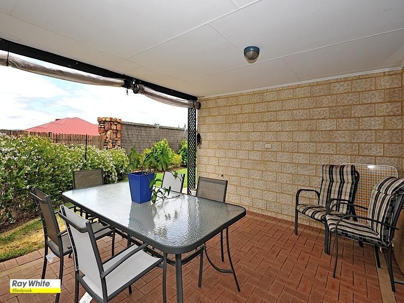 28 Lookout Circle, Ellenbrook WA 6069