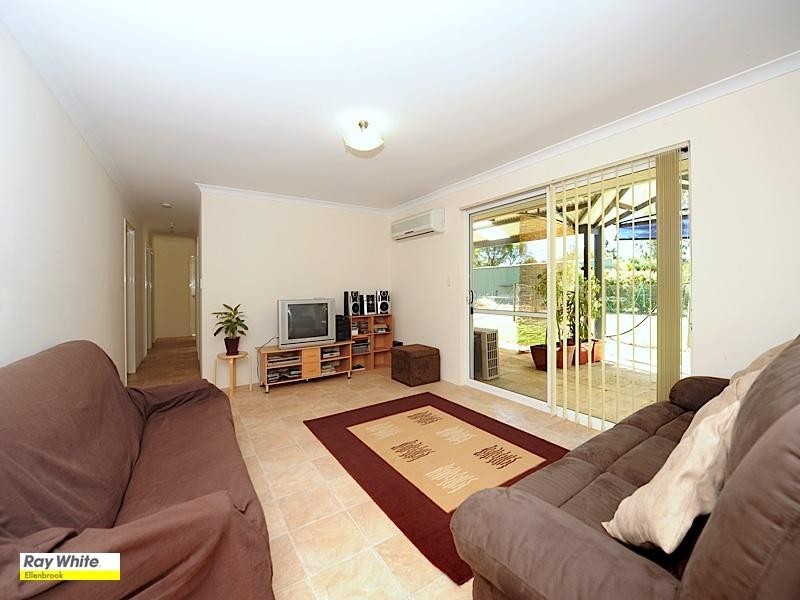 16 McKenzie Street, Muchea WA 6501