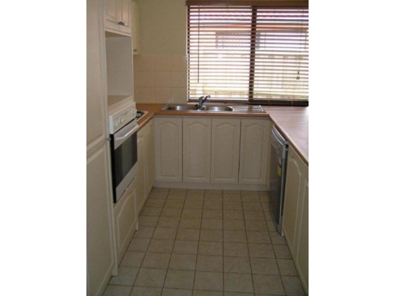 1/8 Wattlebird Crescent, Ellenbrook WA 6069