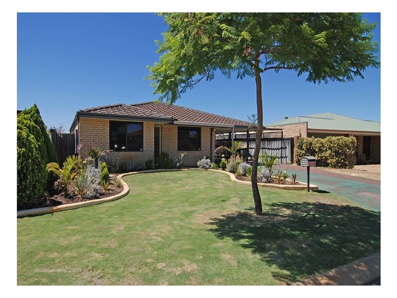 4 Pinea Turn, Ellenbrook WA 6069