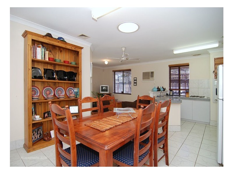 4 Pinea Turn, Ellenbrook WA 6069