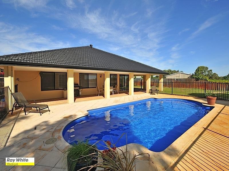 74 Taittinger Grove, The Vines WA 6069