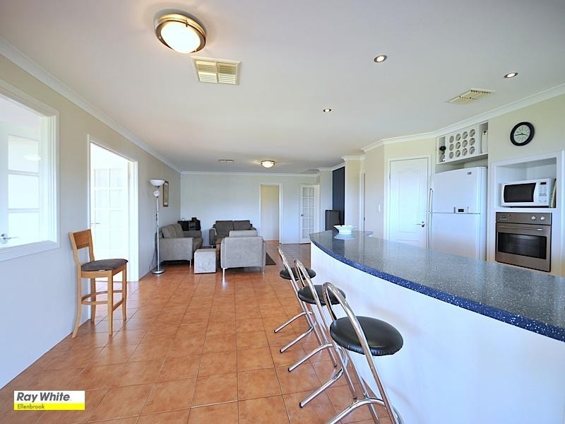 74 Taittinger Grove, The Vines WA 6069