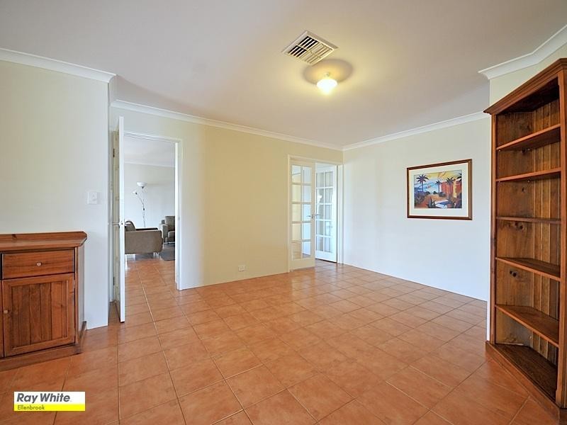 74 Taittinger Grove, The Vines WA 6069