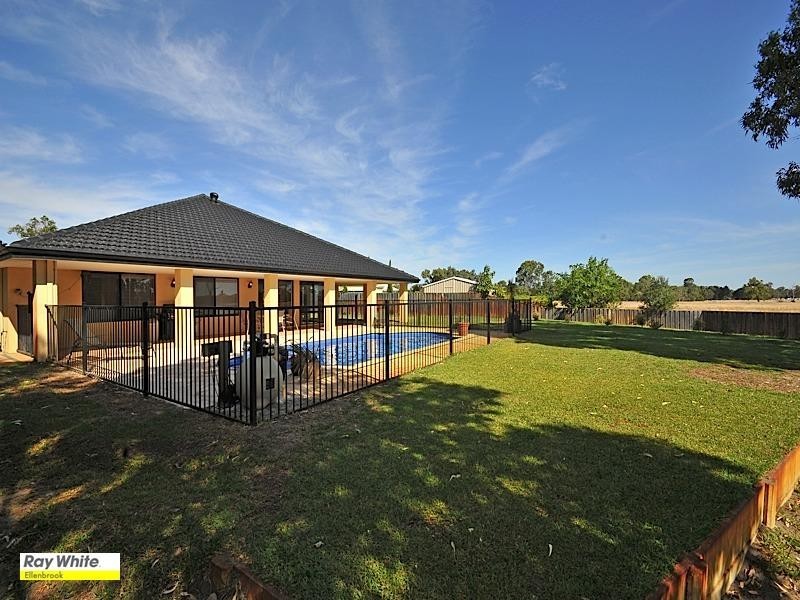 74 Taittinger Grove, The Vines WA 6069