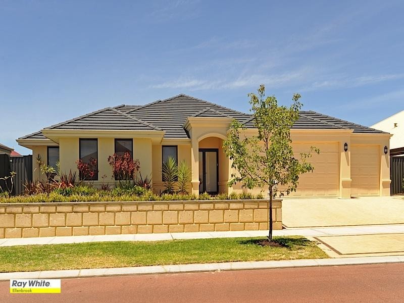 10 Ingham Street, Aveley WA 6069