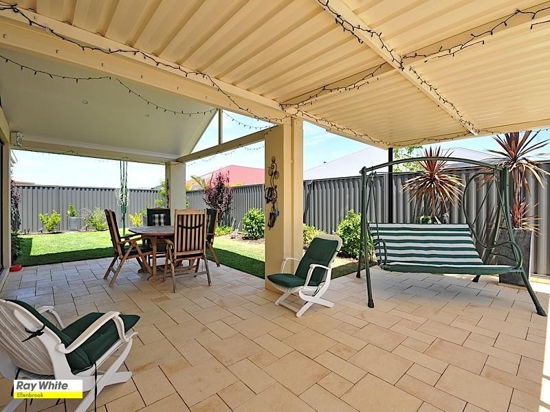 10 Ingham Street, Aveley WA 6069
