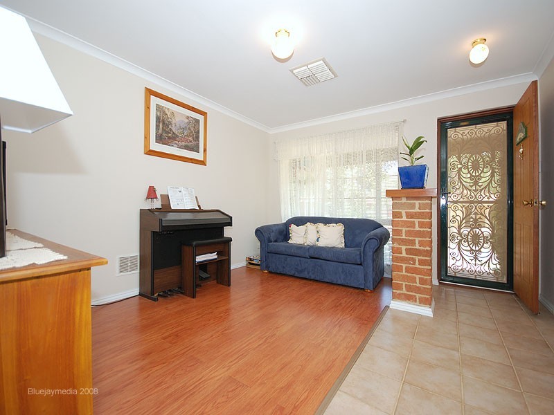 9 Banksia Court, Bullsbrook WA 6084