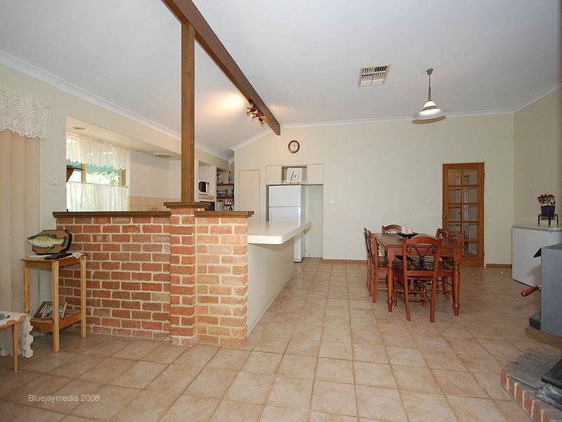 9 Banksia Court, Bullsbrook WA 6084