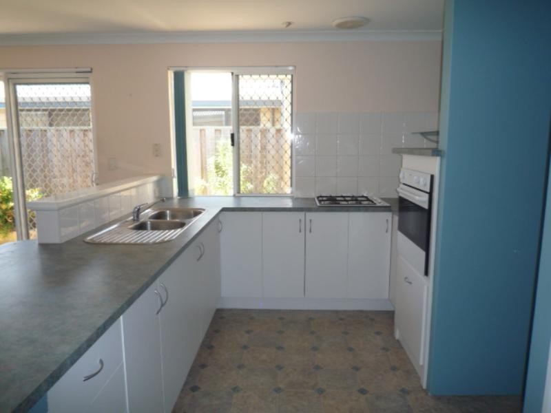 6 Nallan Lane, Ellenbrook WA 6069