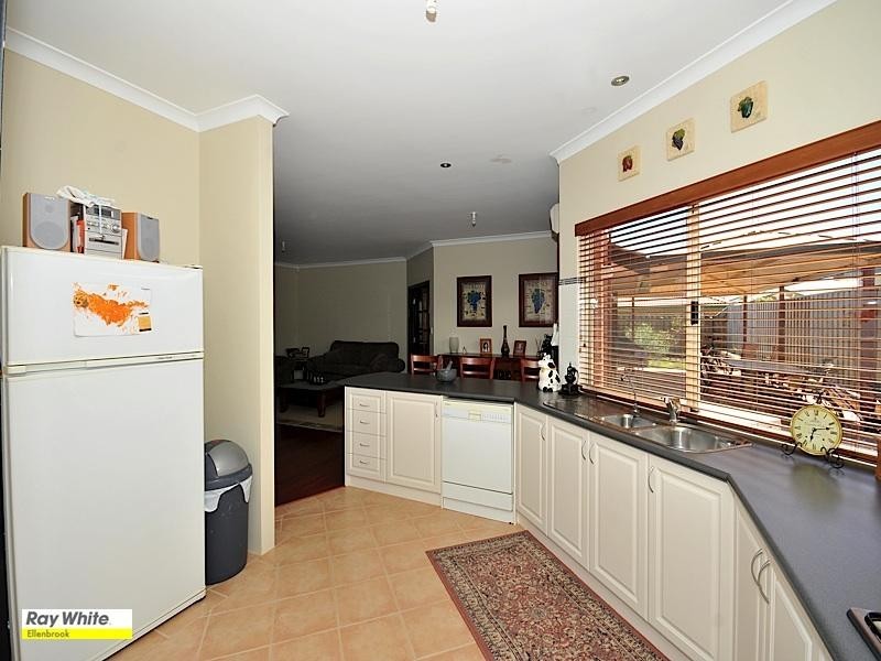 47 Birkett Circle, Ellenbrook WA 6069