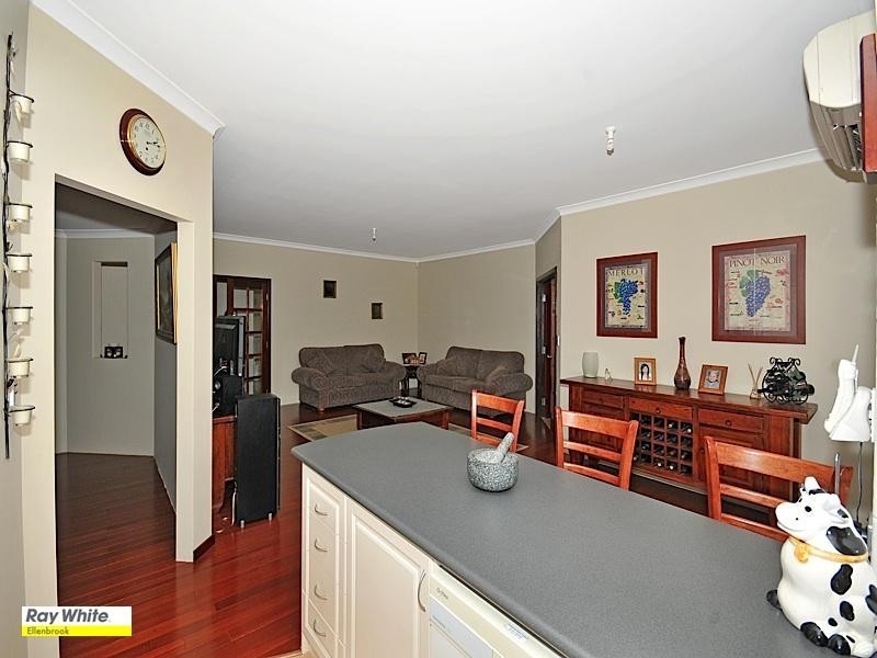 47 Birkett Circle, Ellenbrook WA 6069