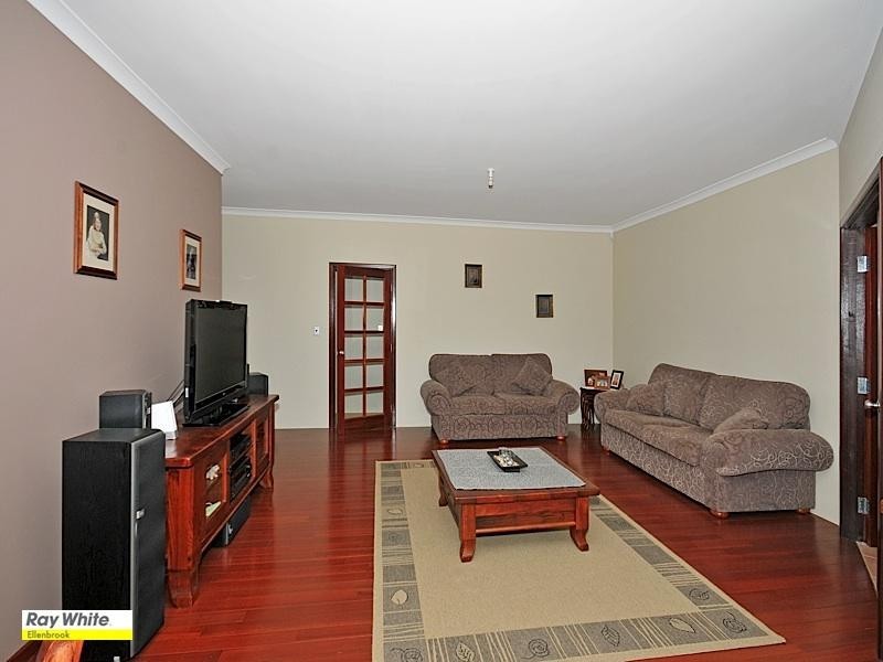 47 Birkett Circle, Ellenbrook WA 6069