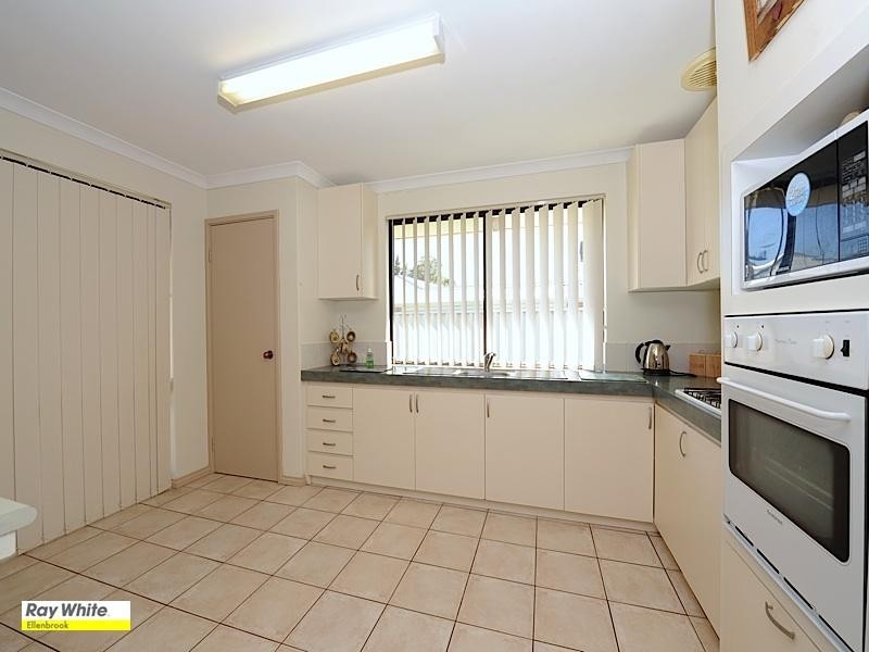 17 Canopy Court, Banksia Grove WA 6031