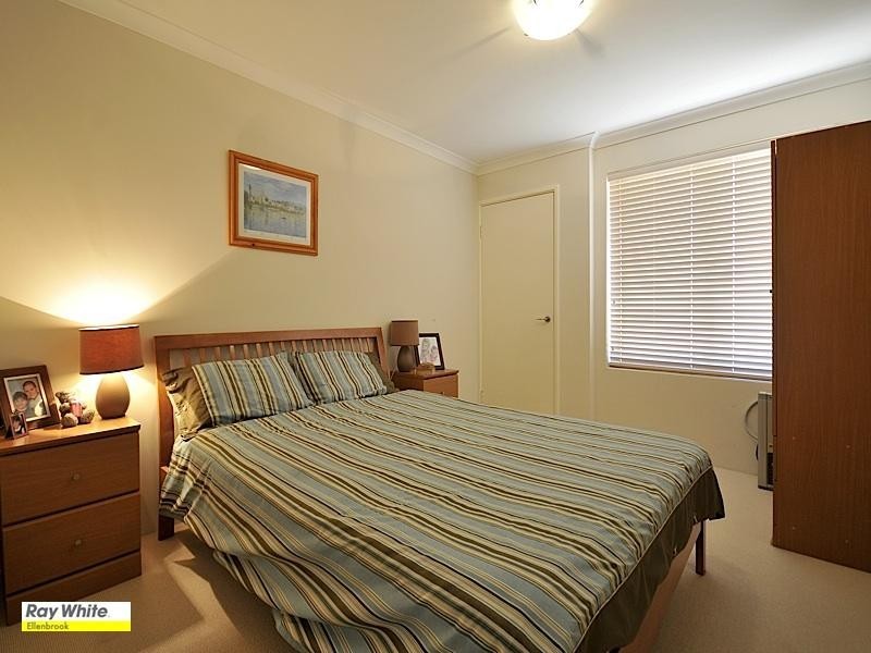 48 Roxburghe Drive, The Vines WA 6069