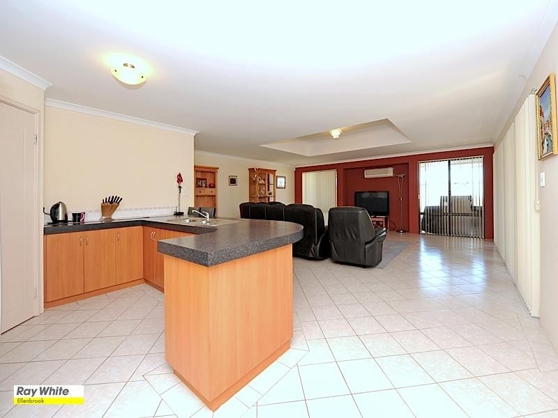 47 Rocklea Crescent, Ellenbrook WA 6069