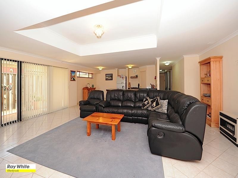 47 Rocklea Crescent, Ellenbrook WA 6069