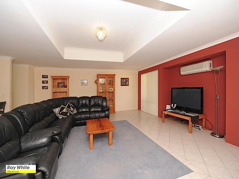 47 Rocklea Crescent, Ellenbrook WA 6069