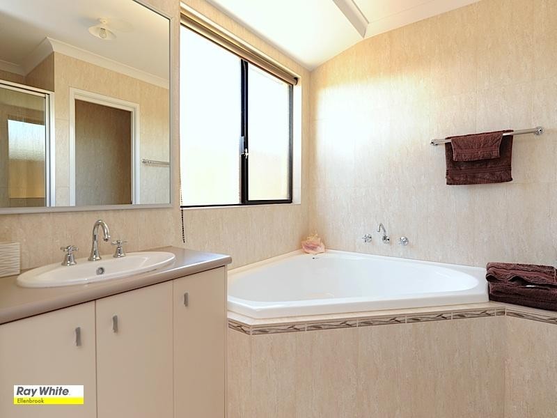 9 Dowlan Way, Ellenbrook WA 6069