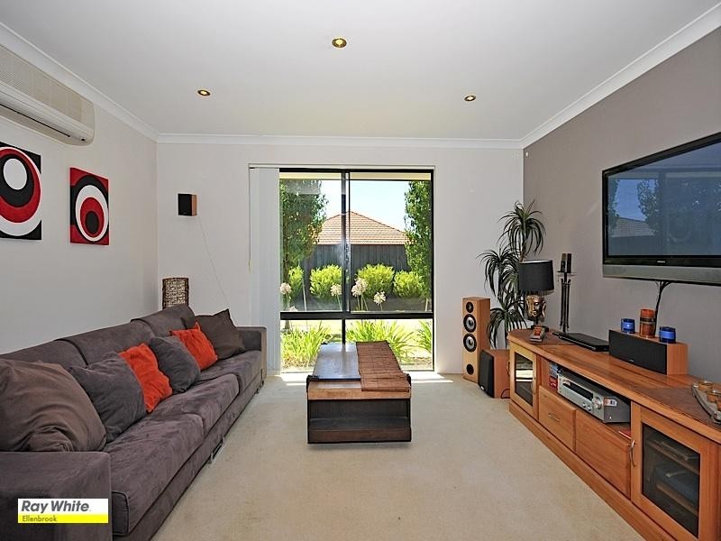 10 Forge Lane, Henley Brook WA 6055