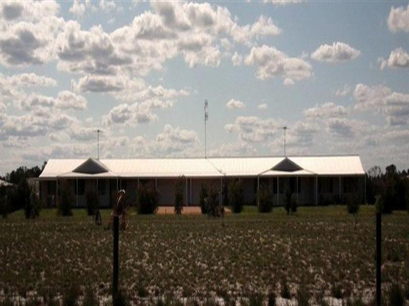 62 Muckenburra Road, Gingin WA 6503