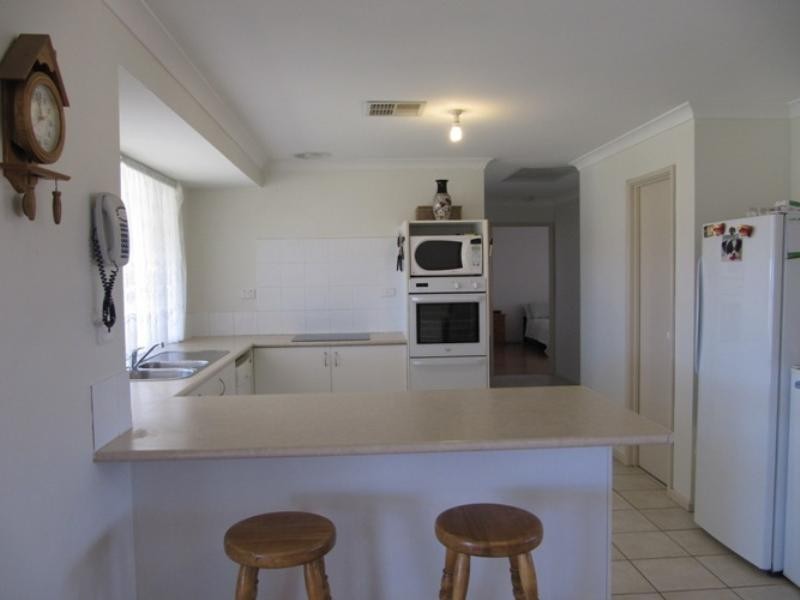 62 Muckenburra Road, Gingin WA 6503