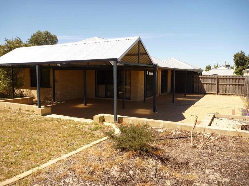 10 Wanarra Close, Ellenbrook WA 6069