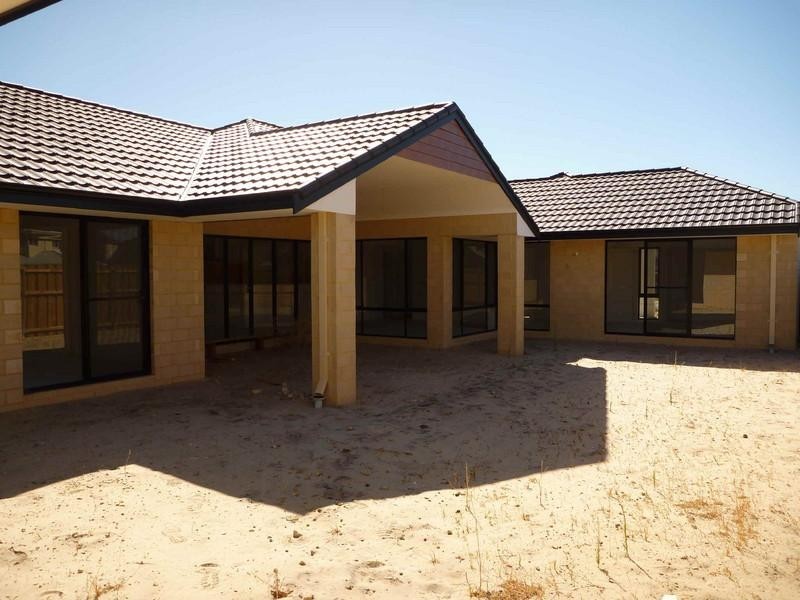 5 Aspley Lane, The Vines WA 6069