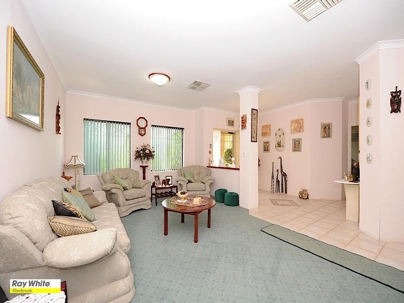 7 Vaucluse Crescent, Ellenbrook WA 6069