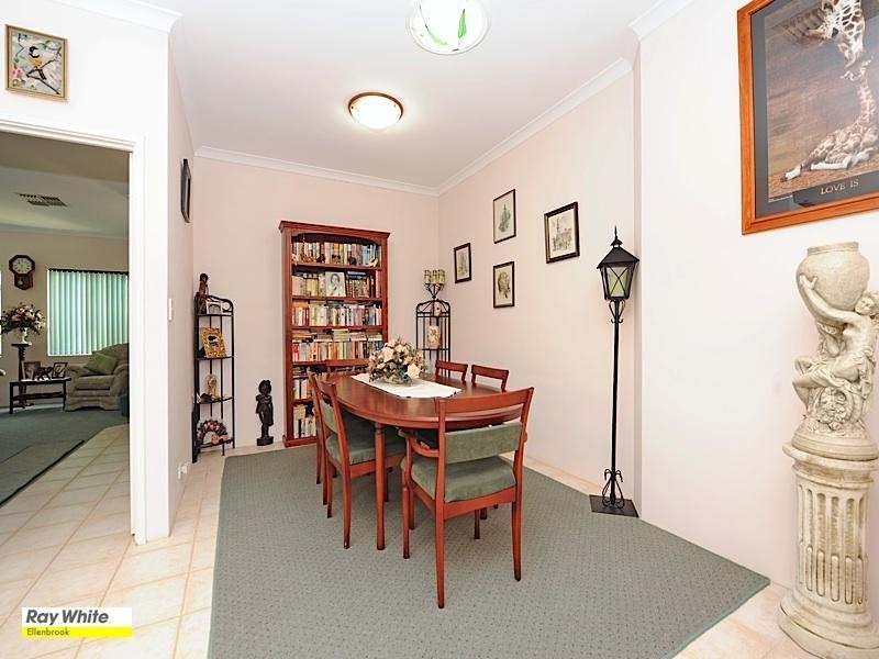 7 Vaucluse Crescent, Ellenbrook WA 6069